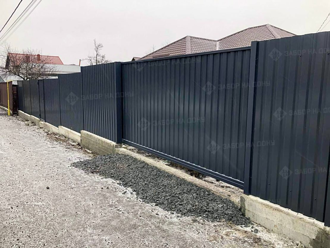Откатные ворота из профлиста  в Аксае