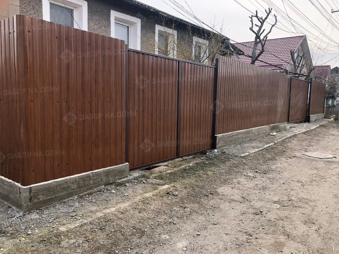 Распашные ворота из профлиста  в Аксае
